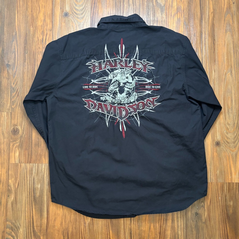 Vintage Harley-Davidson Black Shirt with Skull Logo